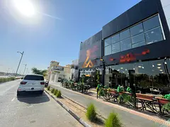 First Row | Jumeirah Beach Road|villa Plus 2 Shops
