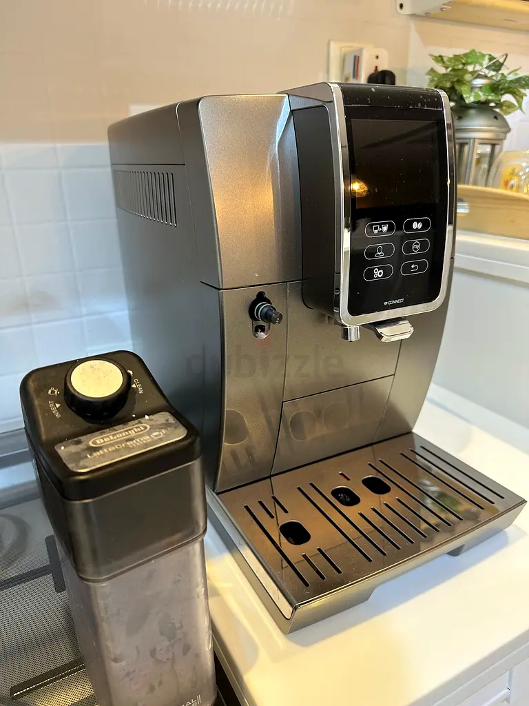 Delonghi Automatic Coffee Machine