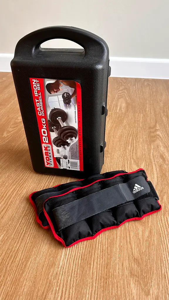 Dumbbell set and ankle weights