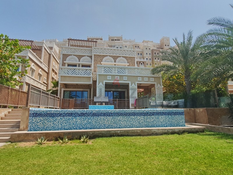 4br Villa With Unobstructed Views On Palm Jumeirah