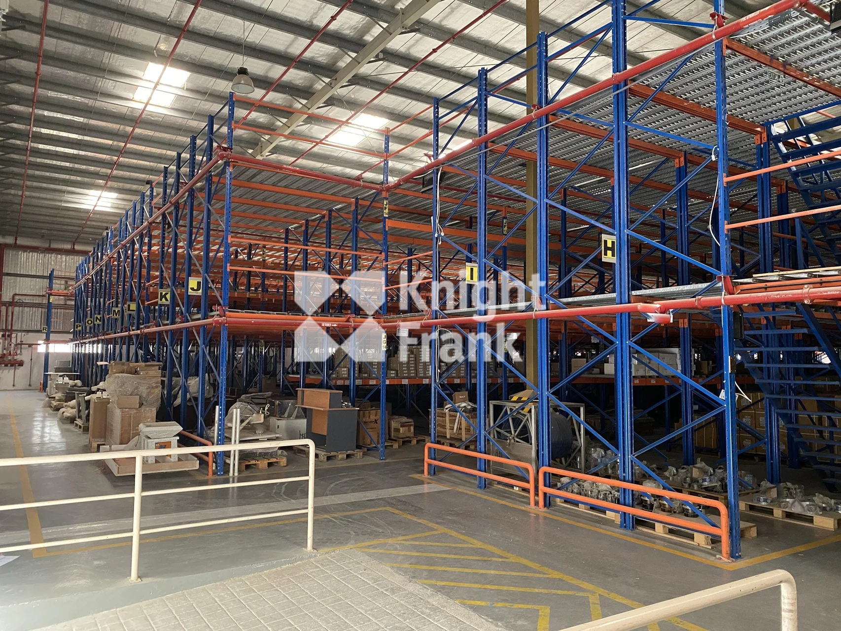 Warehouse With Mezzanine Racking System