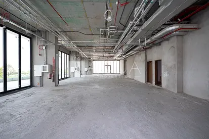 Spacious Retail | Skyline View | Retail Shop