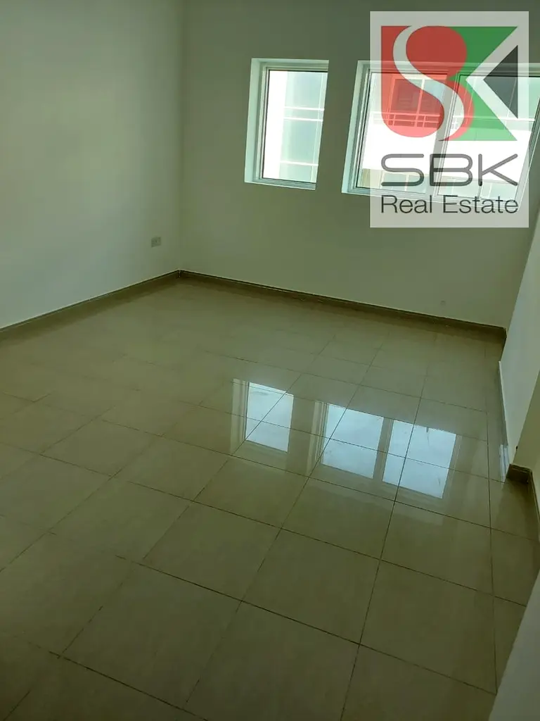 Apartment/Flat 2BHK Available in Al Khan Area Sharjah (near Sharjah