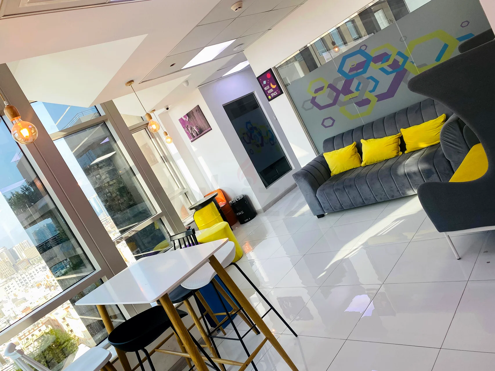 Exclusive Office Rentals In Dubai | Ejari Office | Prime Locations | Fully Fitted | Free Parking |