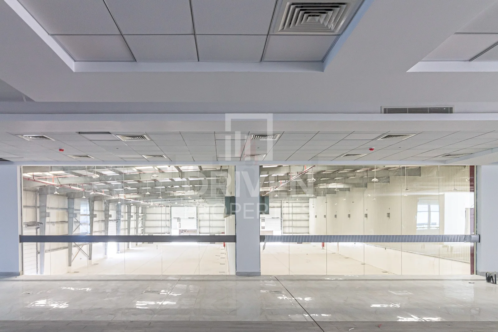 Huge Warehouse For Sale In Technopark (nip)