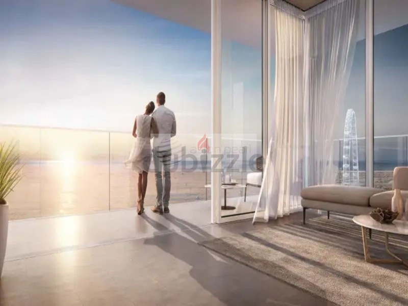 Penthouse| Beachfront Living | Luxurious |sea View