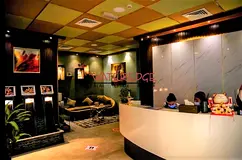 Running Spa/moroccan Bath Inside The Mall