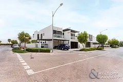 Exclusive | Six Bedrooms | Corner Plot