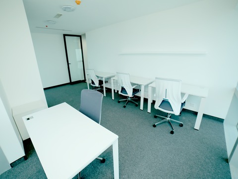Near Metro | Furnished Office | Free Zone