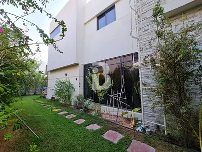 Luxury Villa | Private Garden | Upgraded