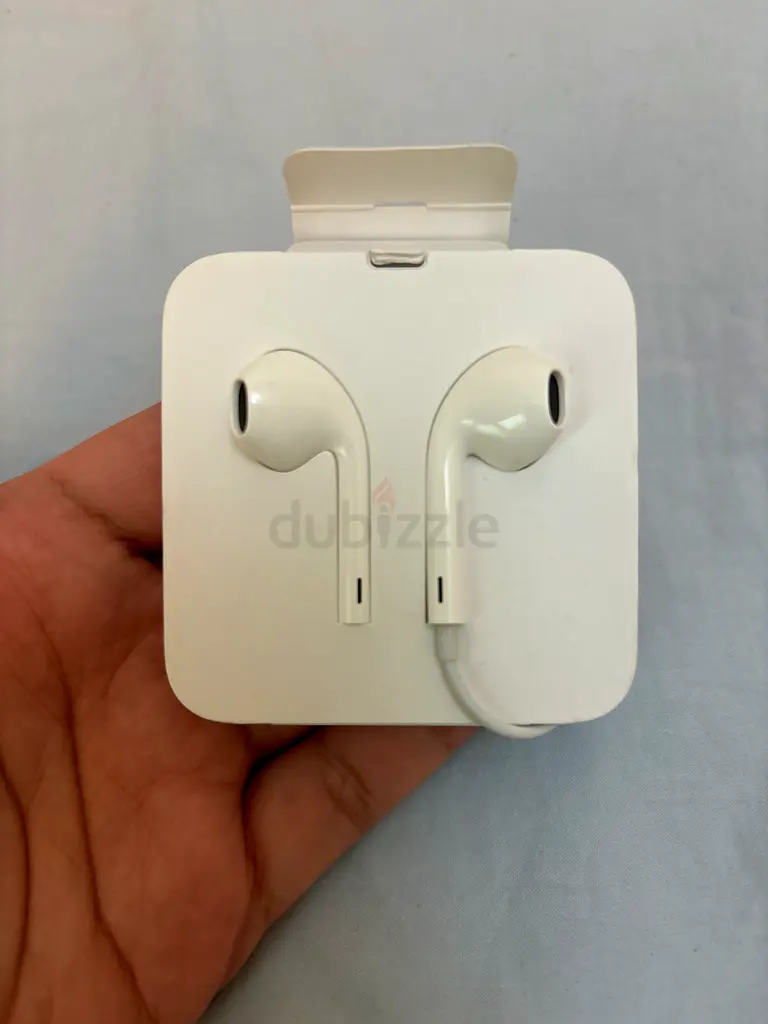 Apple Lightning Earphones