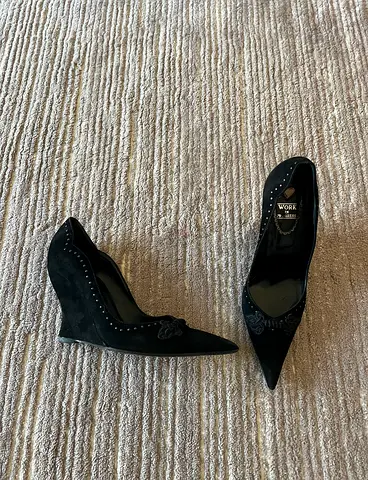 Black suede wedge shoes size 40