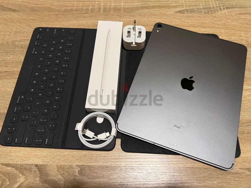 iPad Pro,12.9,3rd Gen,256GB,Wifi Cellular,Space Grey with Apple