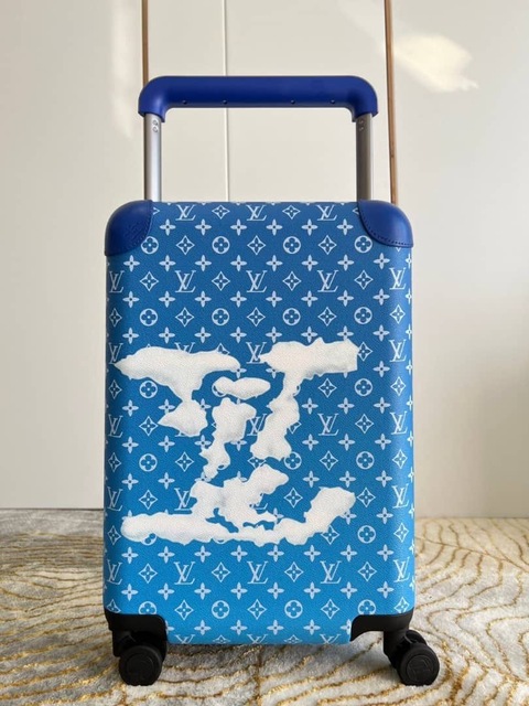 Louis Vuitton Horizon 55 LV Clouds Blue White Cabin Rolling Luggage Travel  Bag