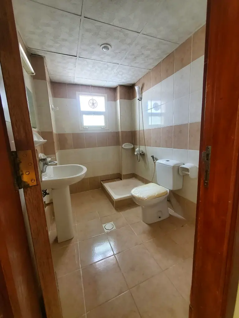 Apartment/Flat 1bedroom apartment in Al Nabba, split duct air conditioning Sharjah