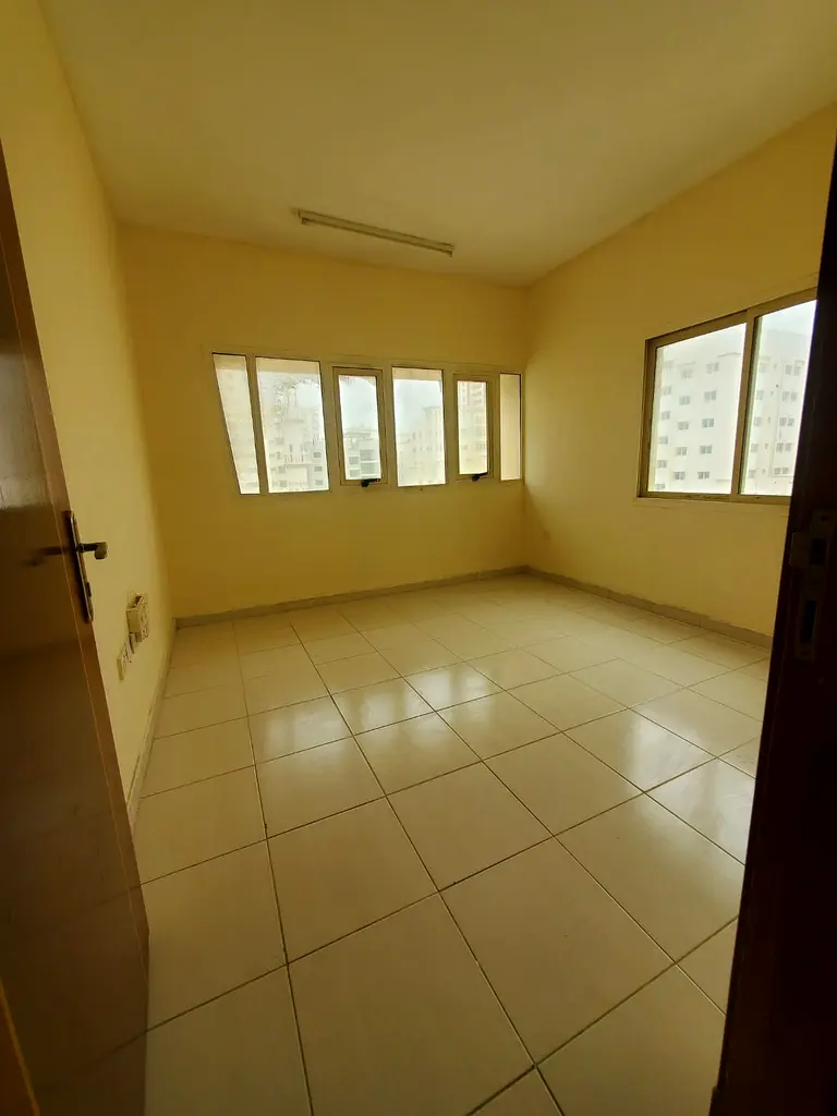 Apartment/Flat 1bedroom apartment in Al Nabba, split duct air conditioning Sharjah