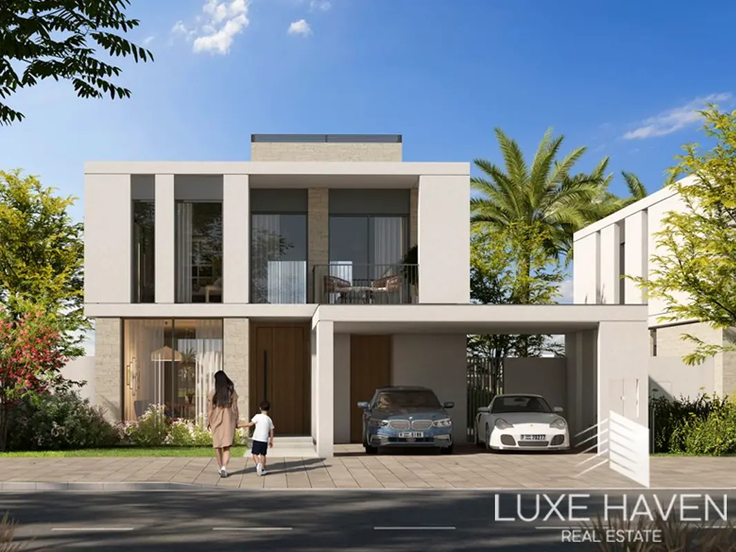 Villa/House for Sale Golf Course View Payment Plan Big Plot