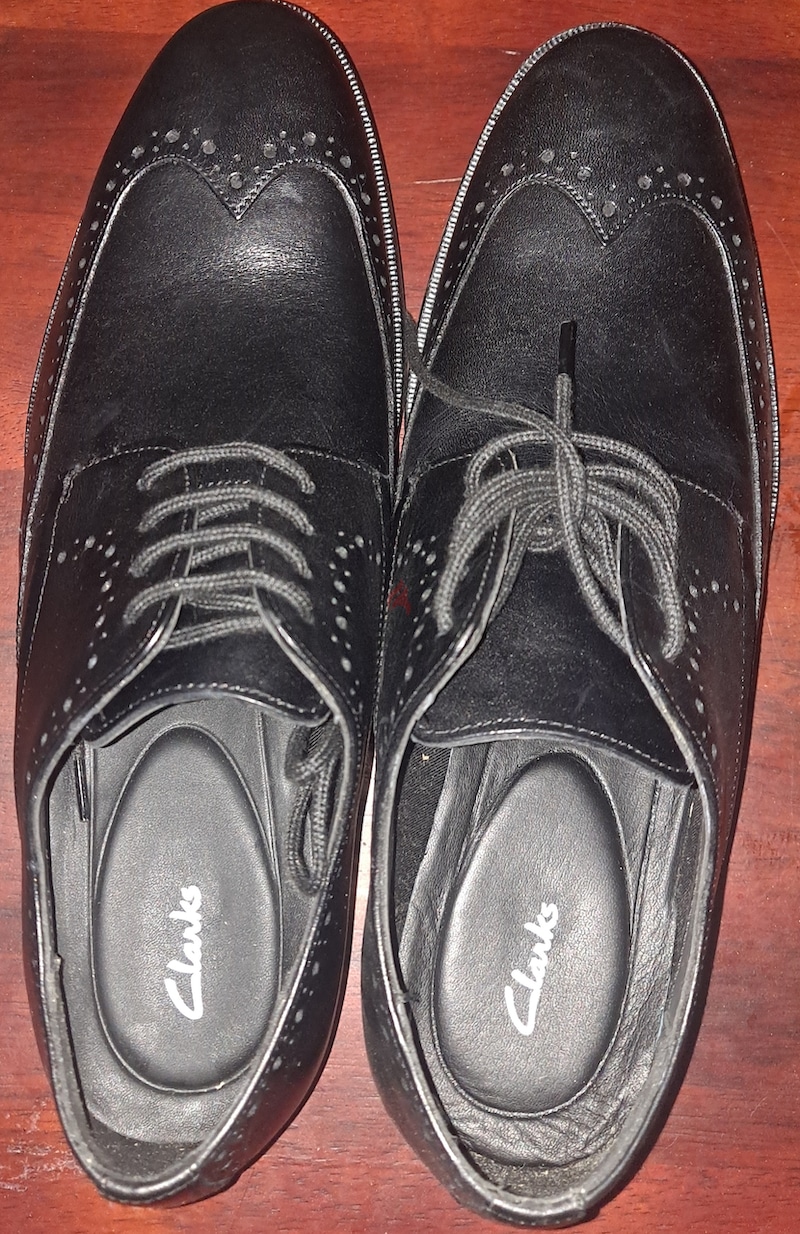 Clarks black hot sale formal shoes