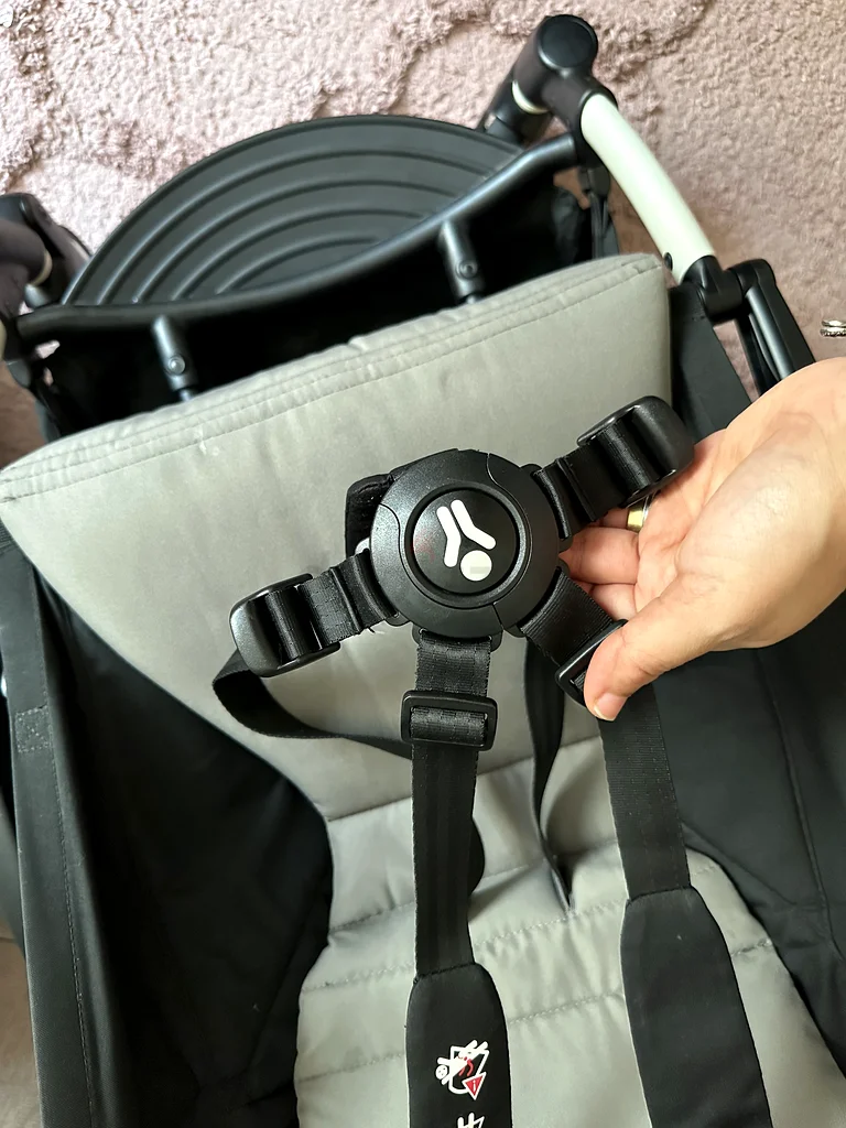 Yoyo 2 stroller with car seat in perfect condition62864710943619111