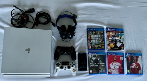 Ps4 Pro 1tb Used 15 Games