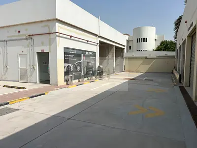 Car Wash Facility With 6 Shops - Great Roi In This Business
