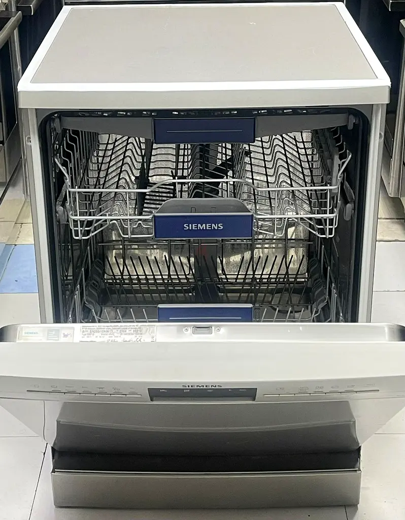 Siemens IQ300 Dishwasher 3 racks