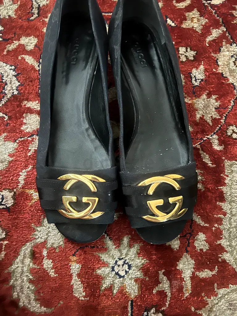 Gucci pumps size 38