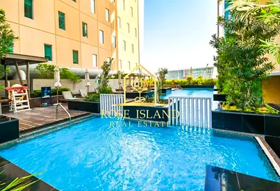 Spacious Unit| Kitchen Appliances| Own It