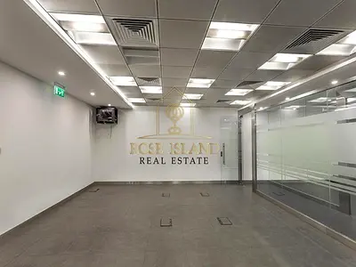 Spacious Unit| Fully Fitted| Prime Location