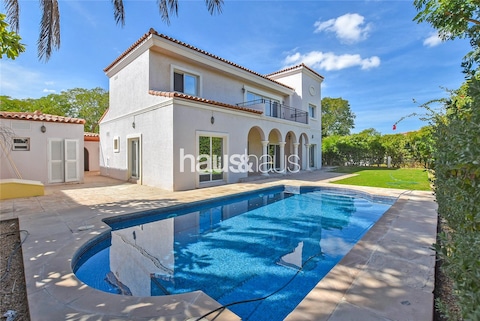 Private Pool | Kitchen Upgrade | Available Now