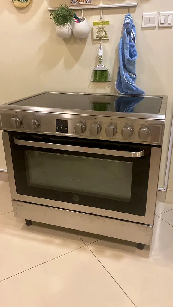 Hoover ceramic cooker 60x90