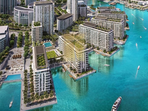 Waterfront Apartment | With Burj Khalifa View