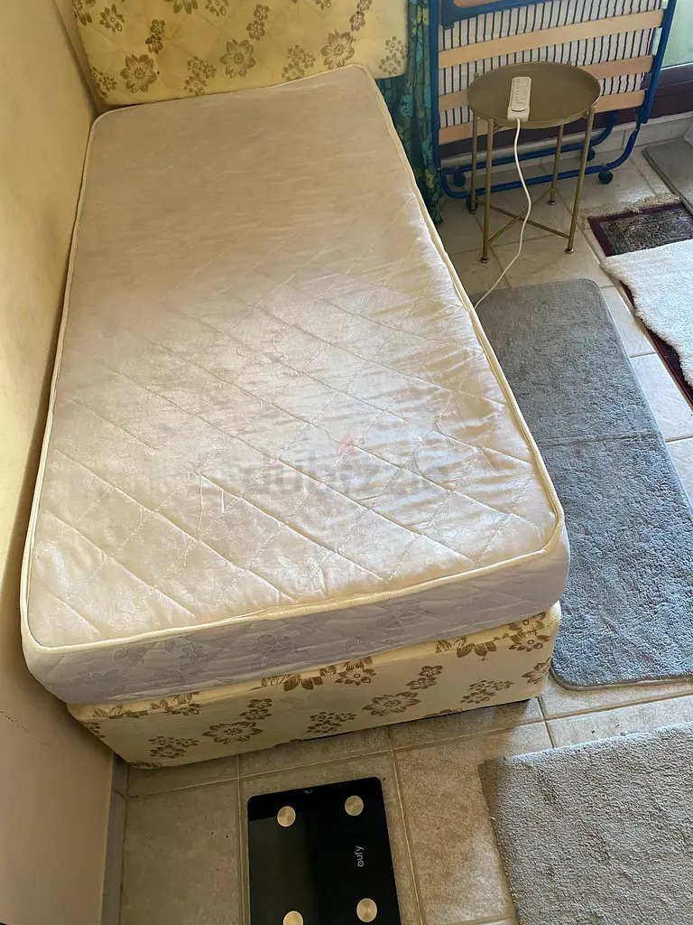 Single base bed with mattress