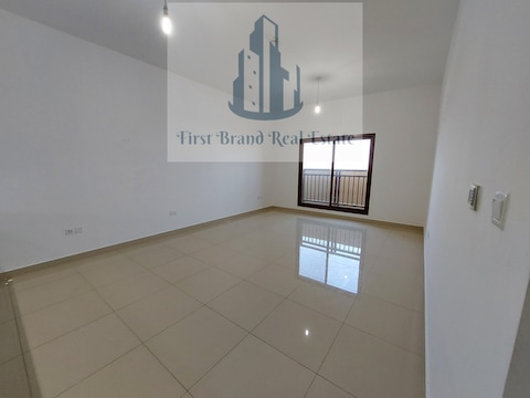 Super Spacious 1 Bhk With Pool Gym