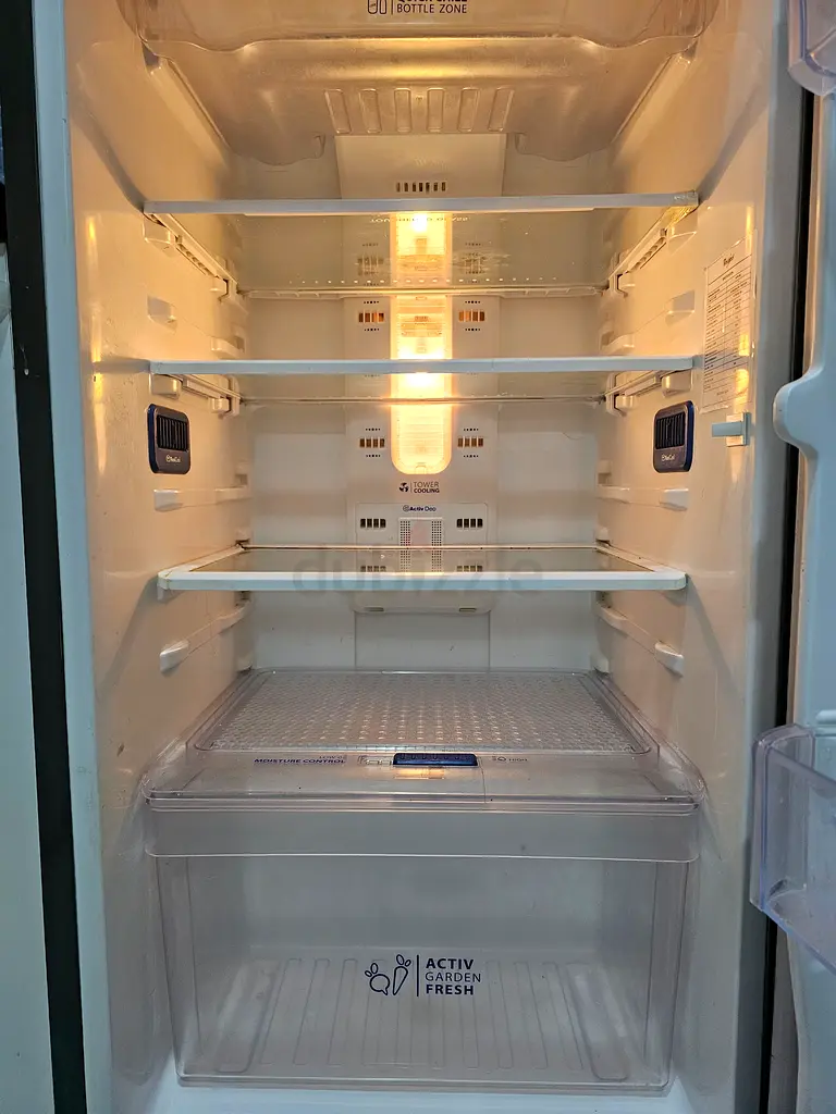 Whirlpool 6th sense Deep freeze fridge freezer