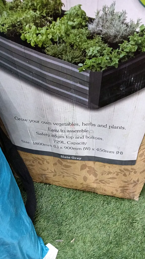 Gardenline Large metal garden bed