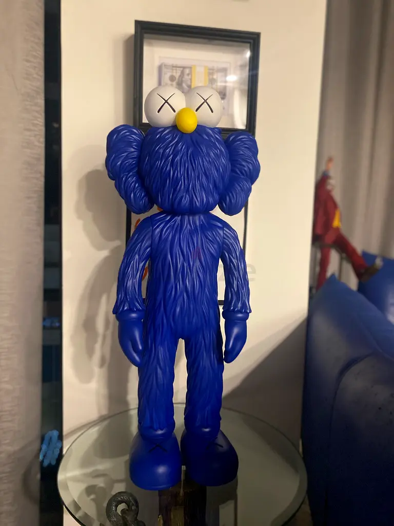 Kaws statue 75 cm replica