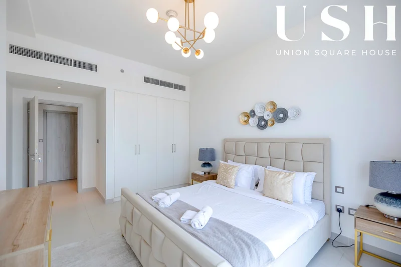 Apartment/Flat for Rent Burj Khalifa View Fully Furnished Move Now Dubai