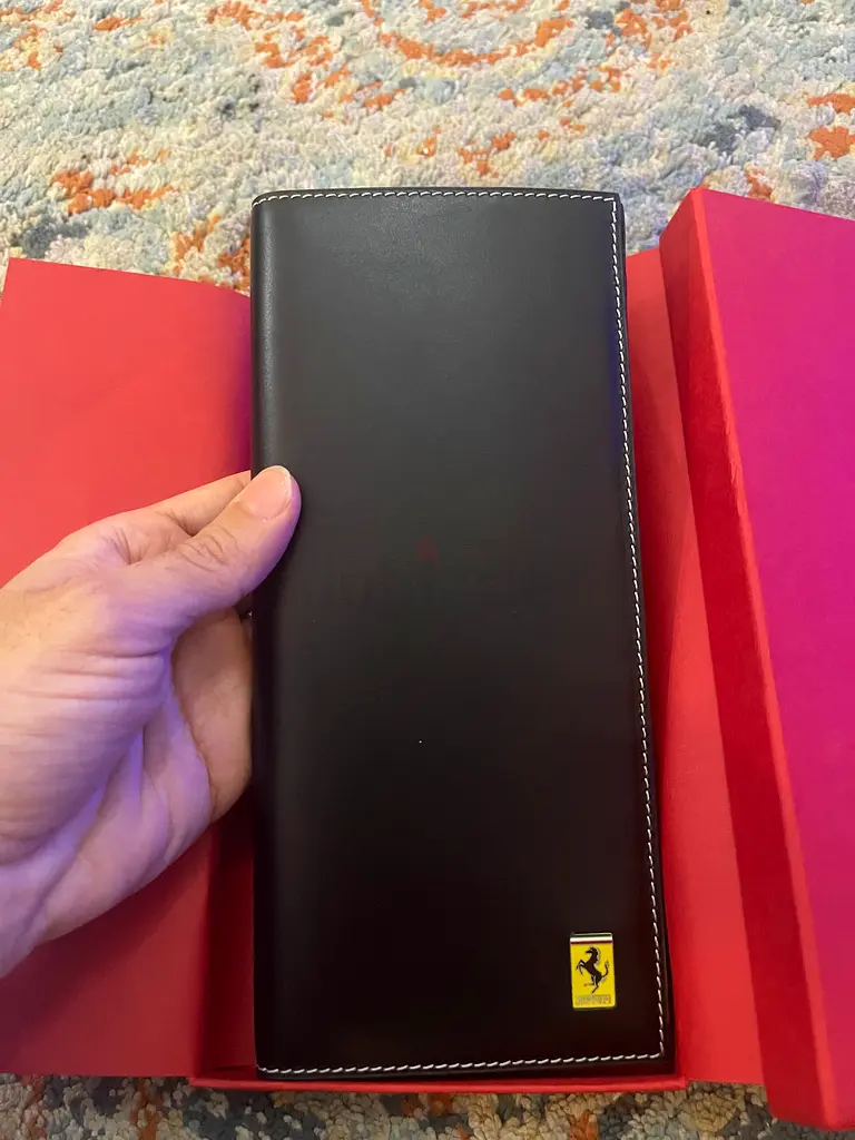 Ferrari leather wallet ( Made in Italy )