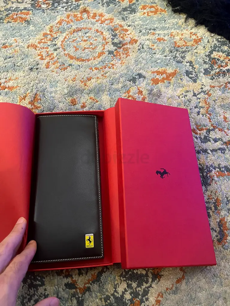 Ferrari leather wallet ( Made in Italy )