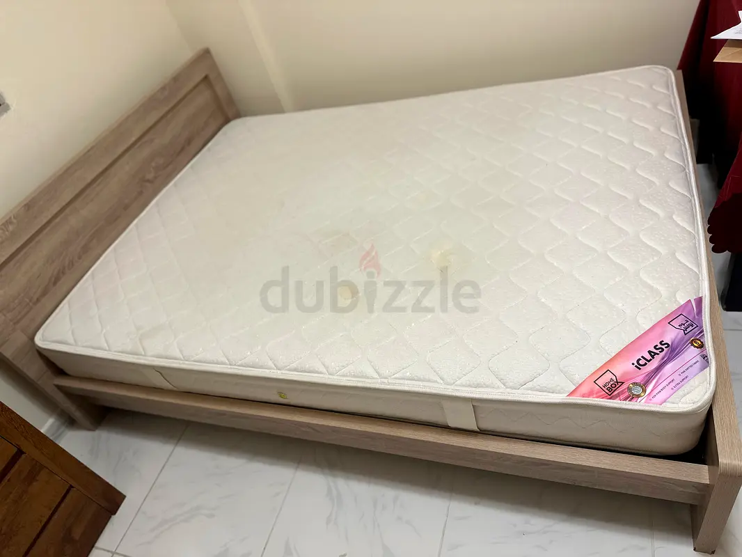 King size bed with Mattress