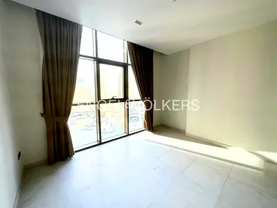 Unfurnished | Wonderfully Spacious | Ready Now