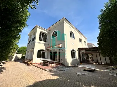 Premium 5-bedroom Villa | Bright And Spacious