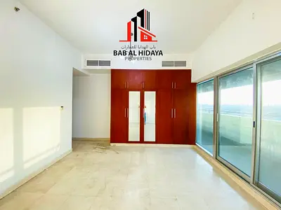 Front Of Metro. Gass Kitchen Appliances Free. 2bhk+maidroom. Gym Pool Parking