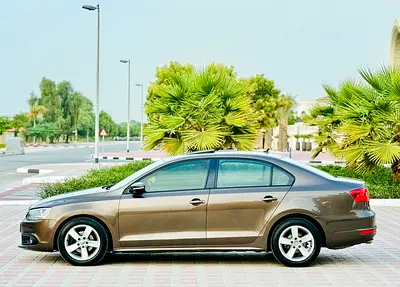 2012 Volkswagen JETTA 照片 2