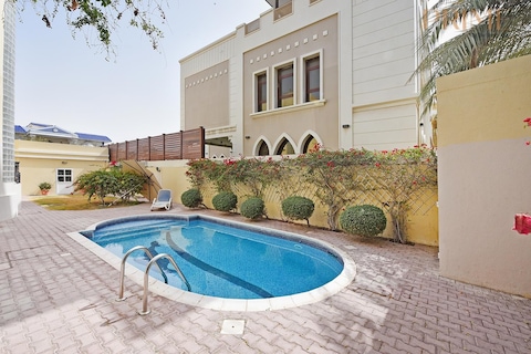 Only Gcc | Four Villas | Great Investment