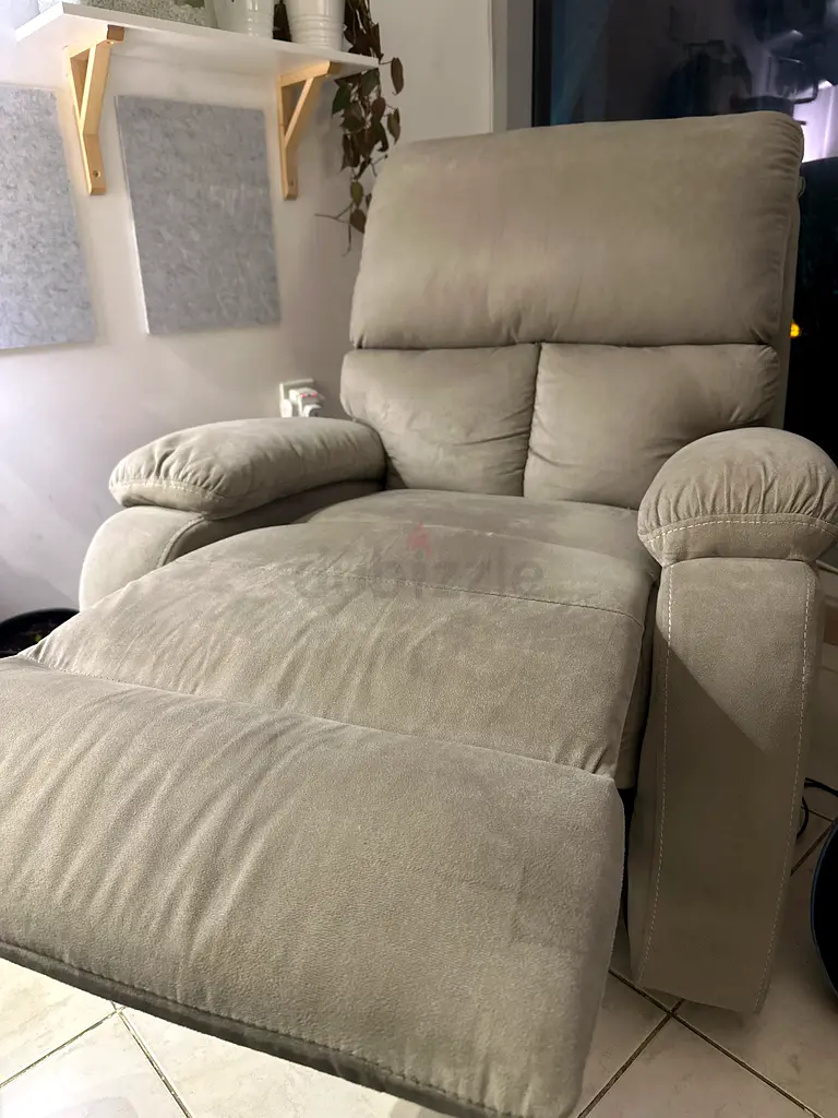 Single Seater Recliner