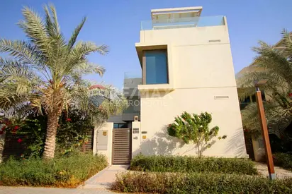 Corner Villa | Cluster 1 | Walking Dist. To Plaza
