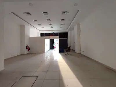 Avail The Best Discount Offer For Shop In A Very Prime Location