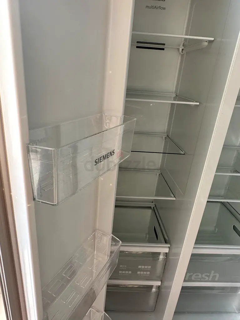 SIEMENS DOUBLE DOOR FRIDGE